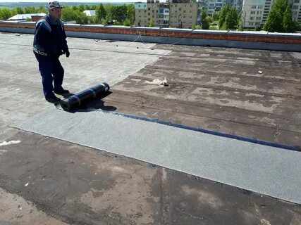 Плоская рулонная кровля