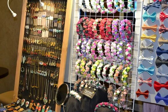 магазин газовых принадлежностей в минске дэш. магазин бижутерии сетевой. магазин зонтов здание. магазин принадлежностей для курения. аксессуары минска.