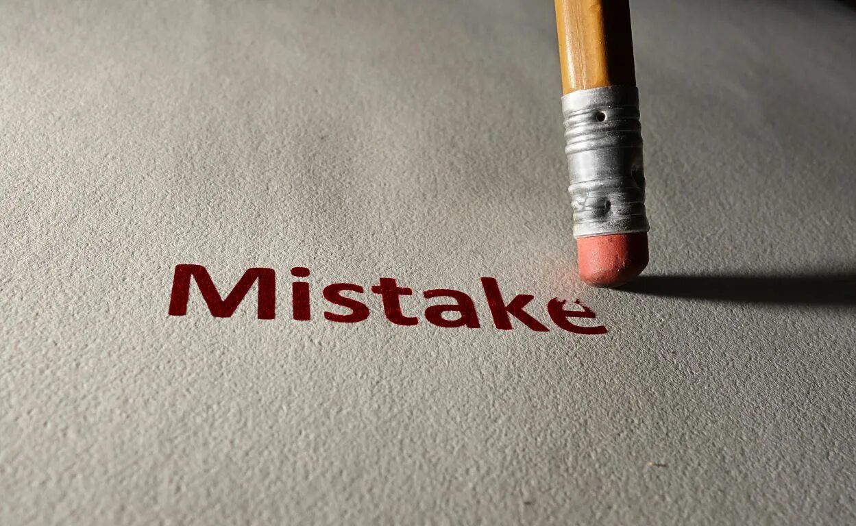 Mistakes картинки. Make a mistake. The mistake надпись. Make a mistake картинка. Ошибка mistake