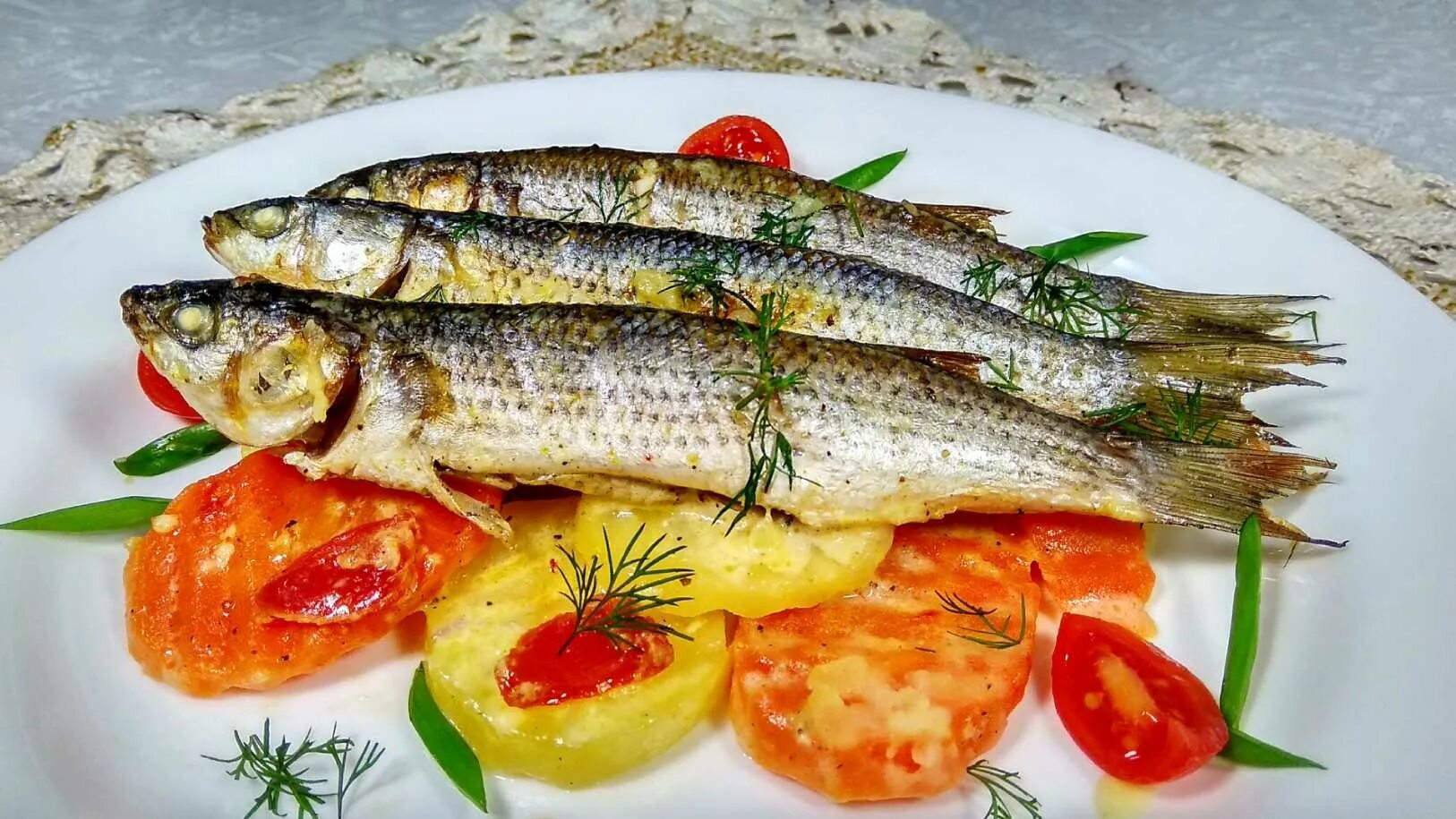 Как вкусно приготовить рыбу кефаль. Кефаль. кефаль черноморская запеченная. рыба kefal. кефаль черноморская жареная.