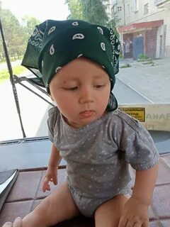 Ребенок высовывает язык 4 года