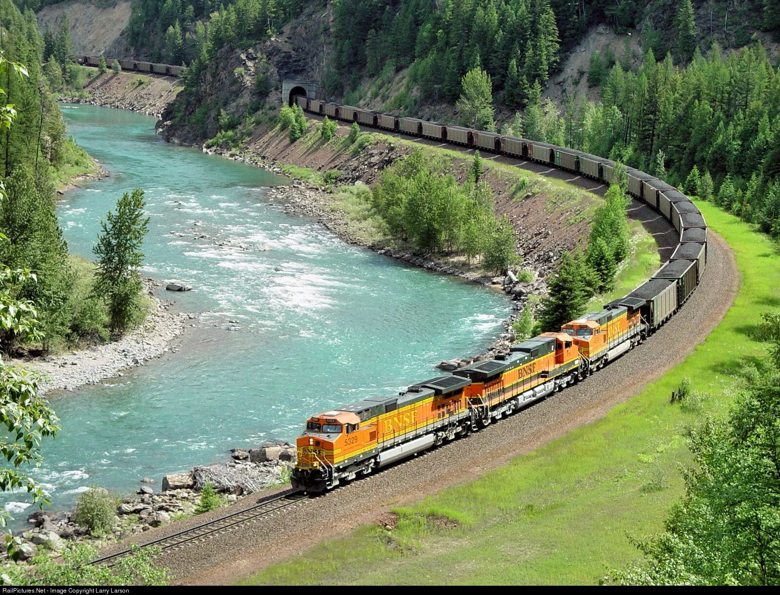 Известные железные дороги. Железная дорога BNSF. Красивый поезд. О поездах и железной дороге. Поезд картинка.