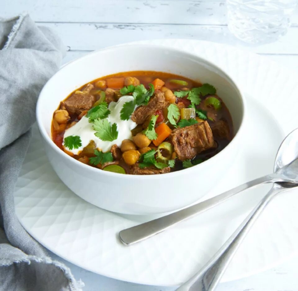 Суп баранина сколько. Харира. Lamb Soup. Curried Lamb Soup. White Beam and Lamb Soup.