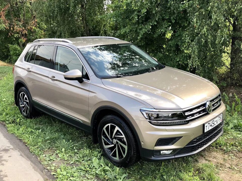 Купить фольксваген тигуан цены. VW Tiguan 2. Фольксваген Тигуан 2.2. Tiguan Volkswagen Tiguan. Фольксваген Тигуан 1.4.