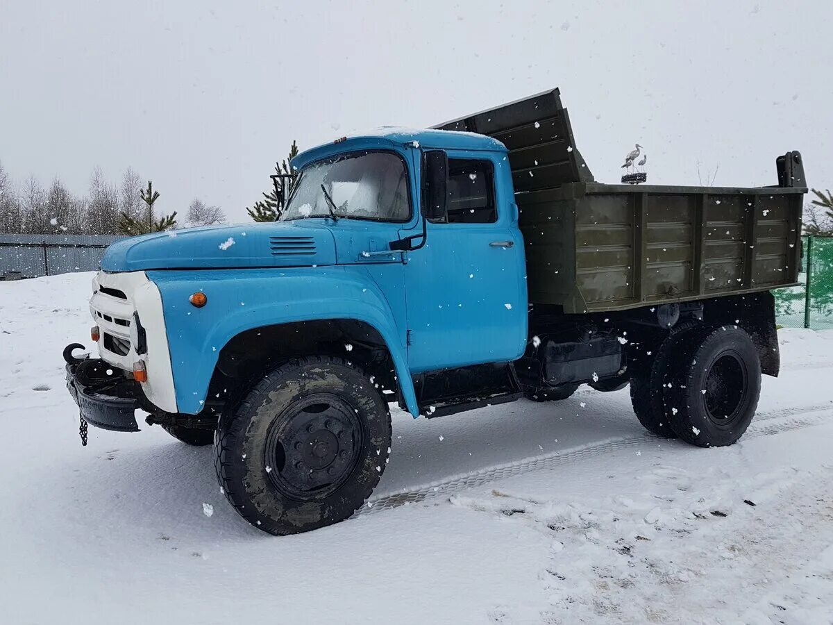 Купить зил 130 красноярске. Грузовик ЗИЛ 130 самосвал. ЗИЛ 130 samosval. ЗИЛ 130 самосвал коротыш. ЗИЛ 130 самосвал синий.