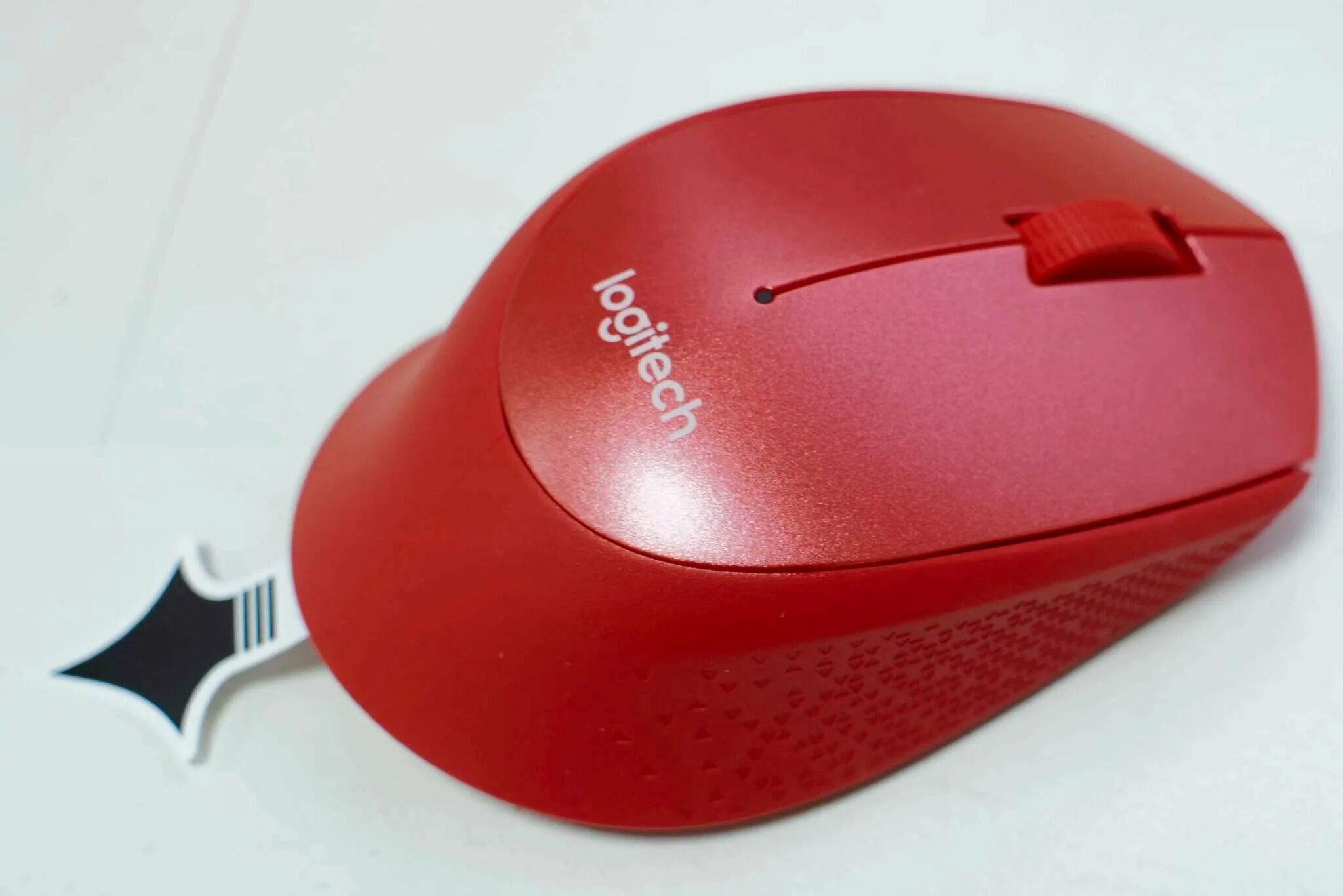 Logitech m330 Red. Logitech Silent Plus m330. Mouse Logitech m330. Logitech Silent Mouse m330.