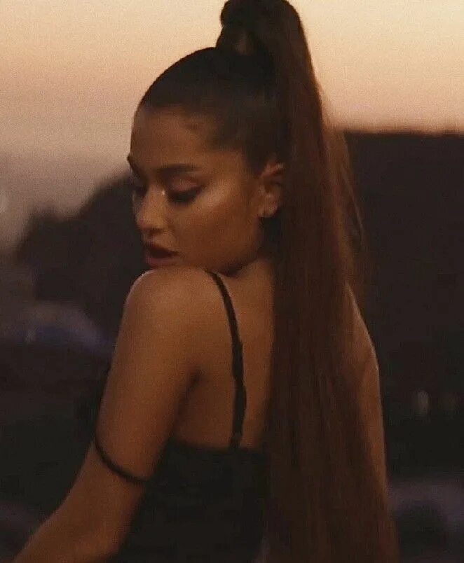 Don t wanna break up ariana grande. Ariana grande because im bored. Ariana grande Step on up.