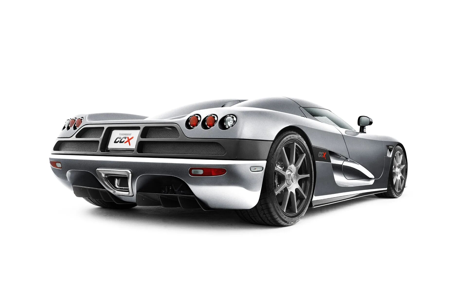 Кененсберг. Кенигсегг CCX. Машина Koenigsegg CCX. Koenigsegg CCXR Trevita. Кёнигсегг CCR.