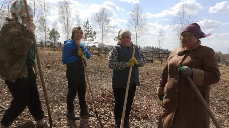 Субботник на кладбище сельского поселения. Рп5 канаш. Погода в караклах канашского. Погода в караклах канашского. Фото караклинская средняя общеобразовательная школа школа фото.