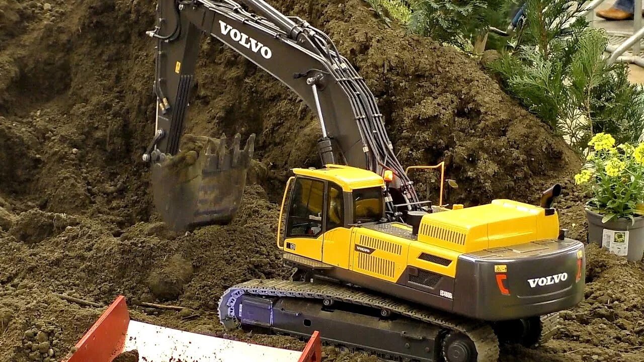 Экскаватор вольво 480. Volvo ec480d. RC Excavator Volvo 480. Вольво EC 480. Volvo Electric Crawler Excavators ec230.