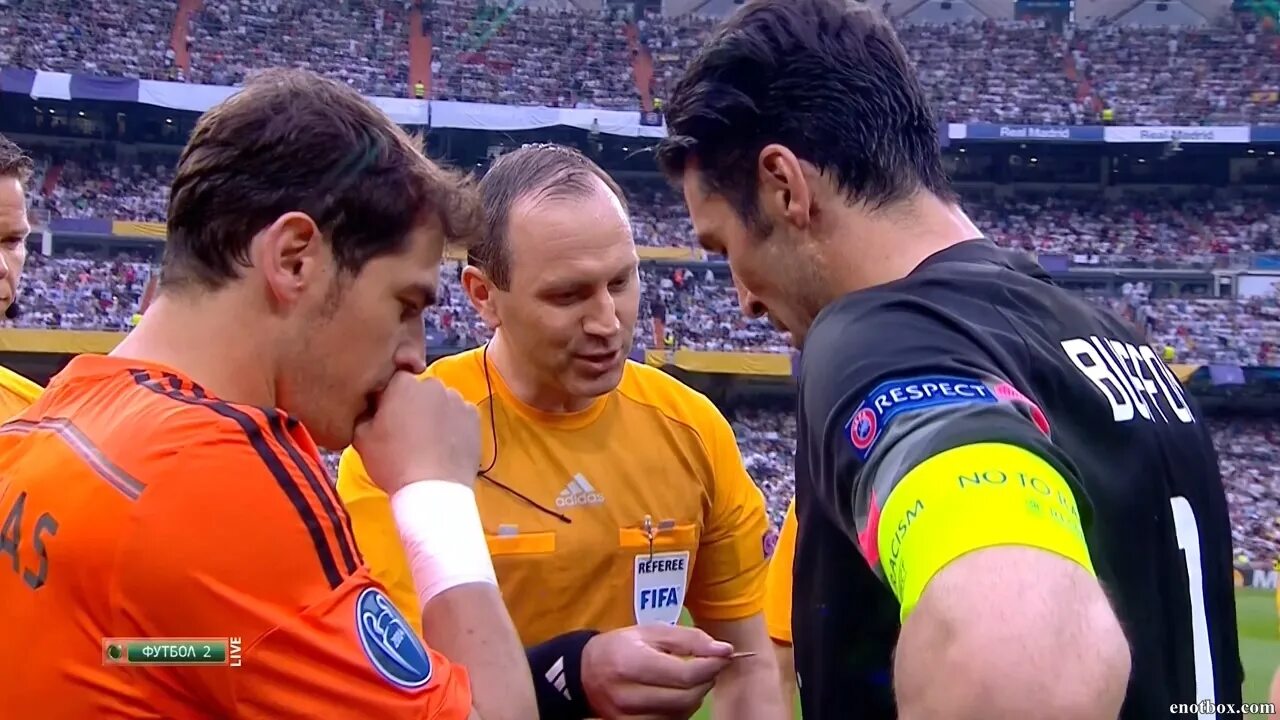 Сам и ведет ответную игру 25 глава. Сам и ведет ответную игру 25 глава