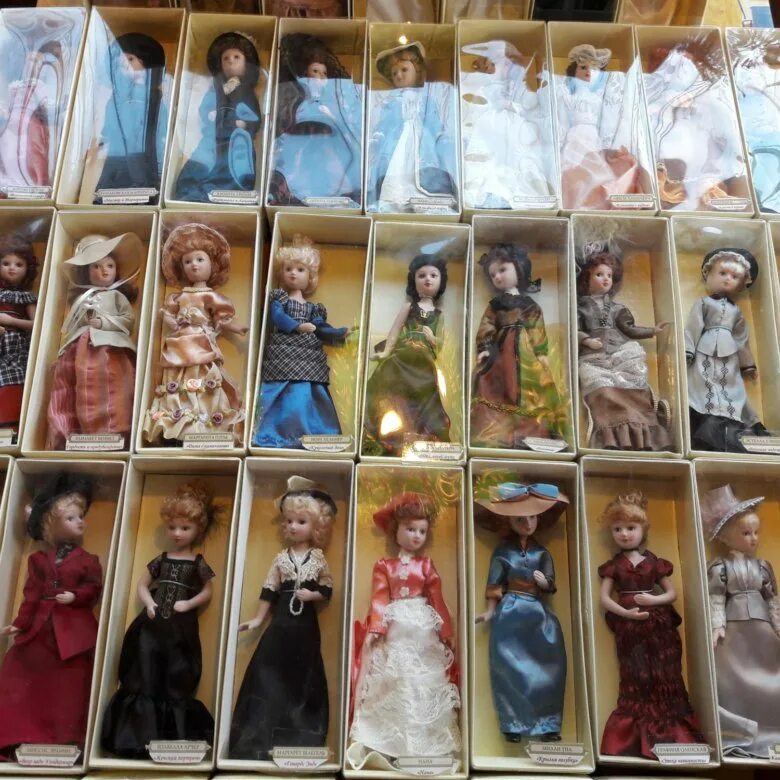 Куплю коллекцию кукол. Куклы от ДЕАГОСТИНИ. Фарфоровые куклы ДЕАГОСТИНИ мужчины.