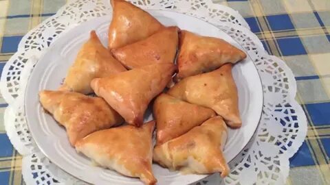 Самса из слоеного теста на сковороде