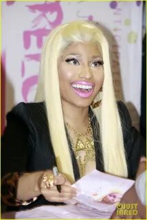 Nicki minaj roman