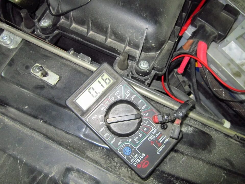 Проверить утечку тока на ваз. ВАЗ 2110 утечка тока от аккумулятора. Утечки тока Prado 150. ВАЗ 21099 утечка тока. Утечка тока Форд фокус 3.