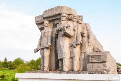 Народные памятники