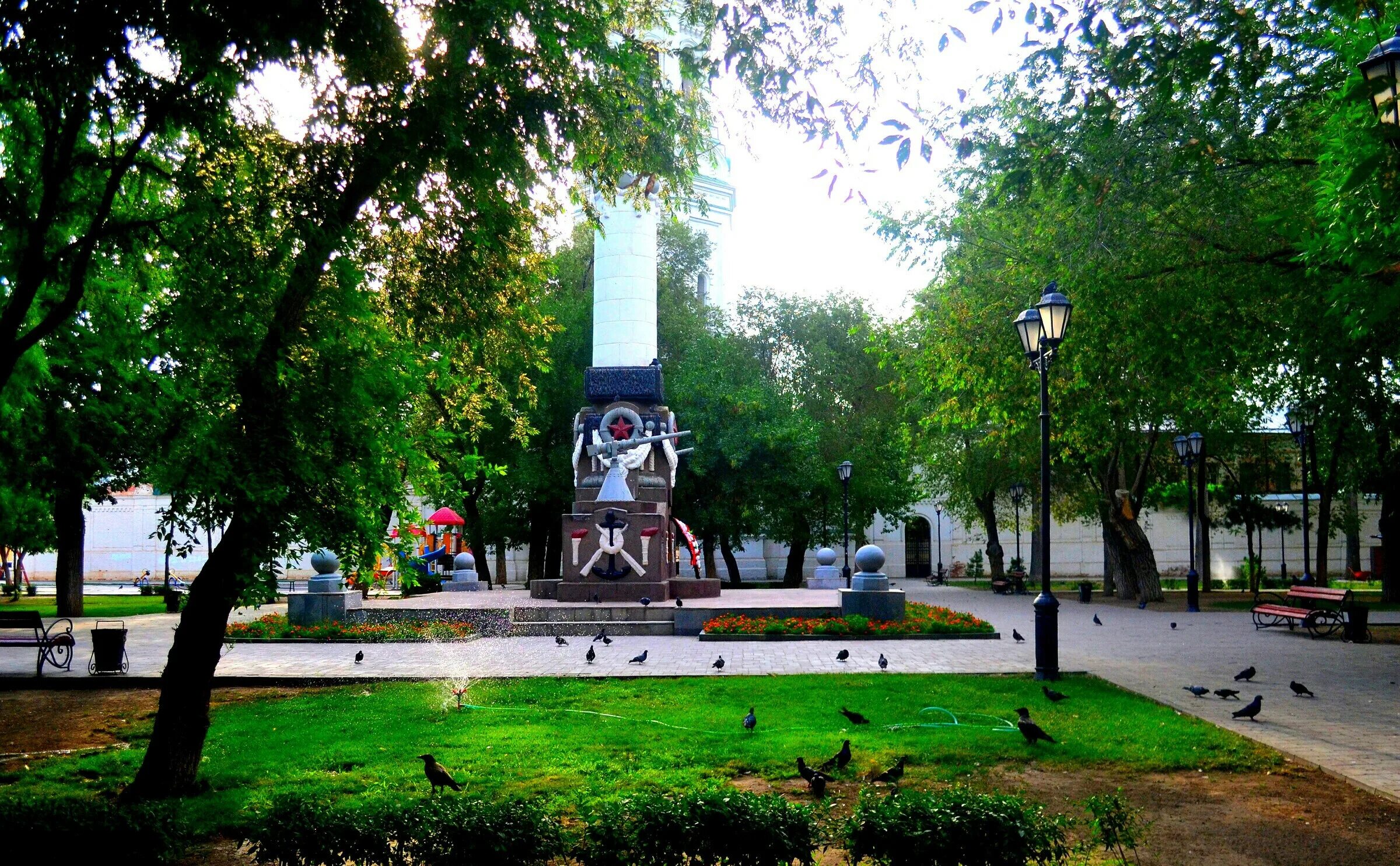 Сайты садов астрахани. Детский сад 19 астрахань. Парк братский сад астрахань. Парк студенческий астрахань. Сады в астрахани.