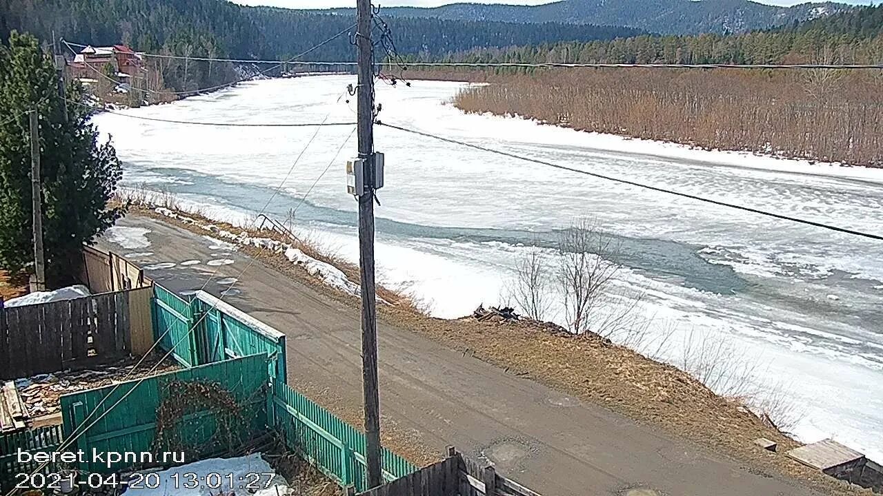 Ксани бани вскрылась. Поселок Береть Мана. Ледоход Усть-Мана. Видеонаблюдение ледохода в Олекминске. Ледоход Красноярск Мана.