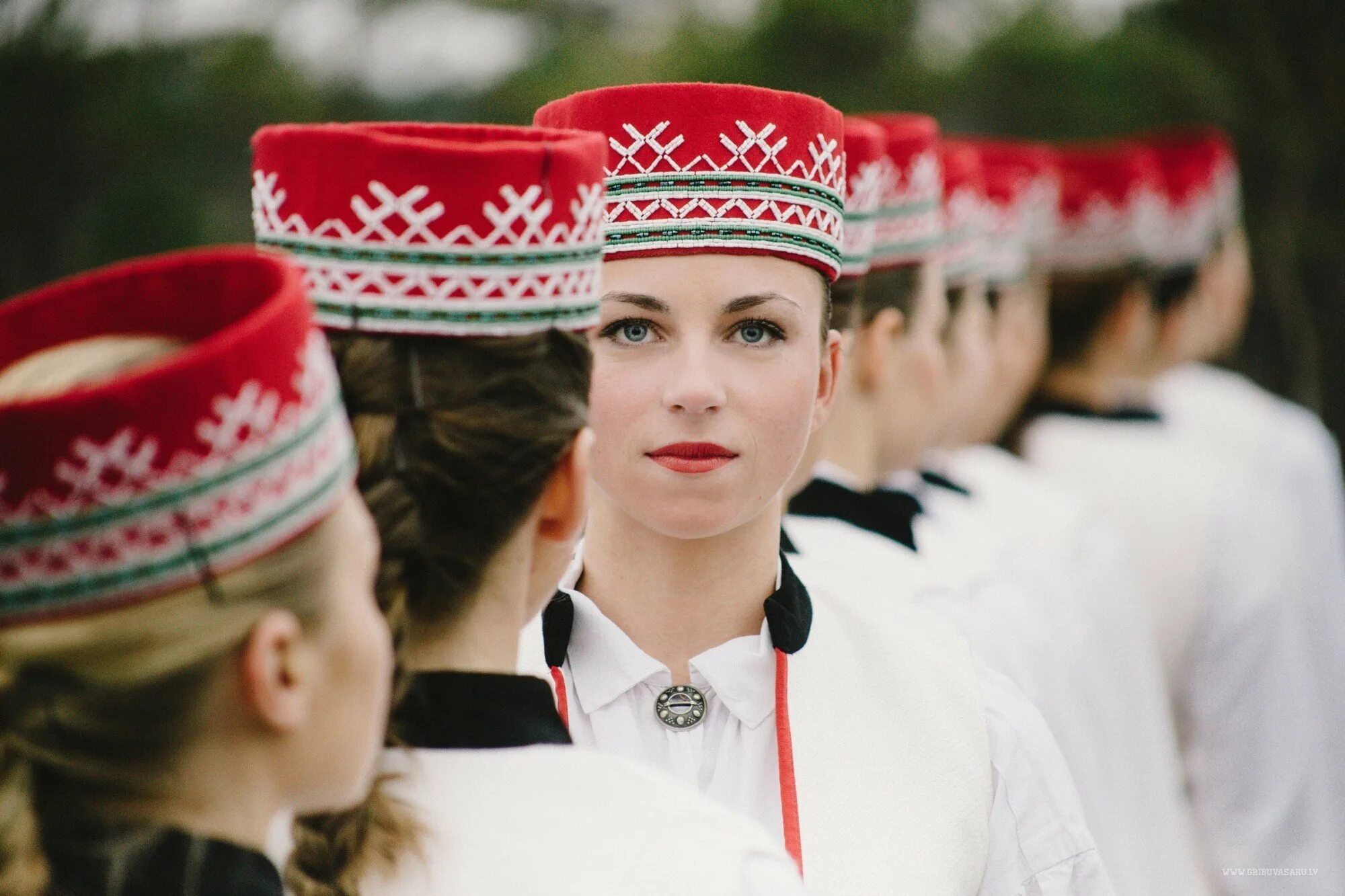 Православные народы балкан. Балканские девушки. Православные народы балкан. Джурджевдан в сербии. Православные народы балкан.