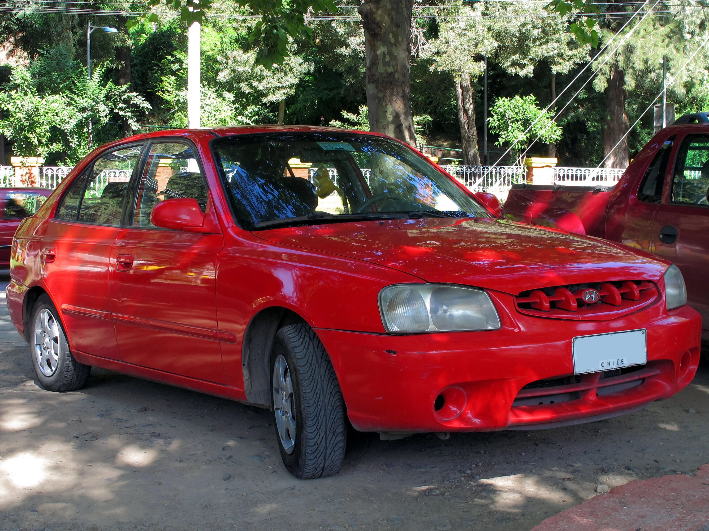 Машина корейской сборки. Hyundai Accent 1. Hyundai Accent 1.5 GLS. Hyundai Accent 2000. Хендай акцент GLS 2001.