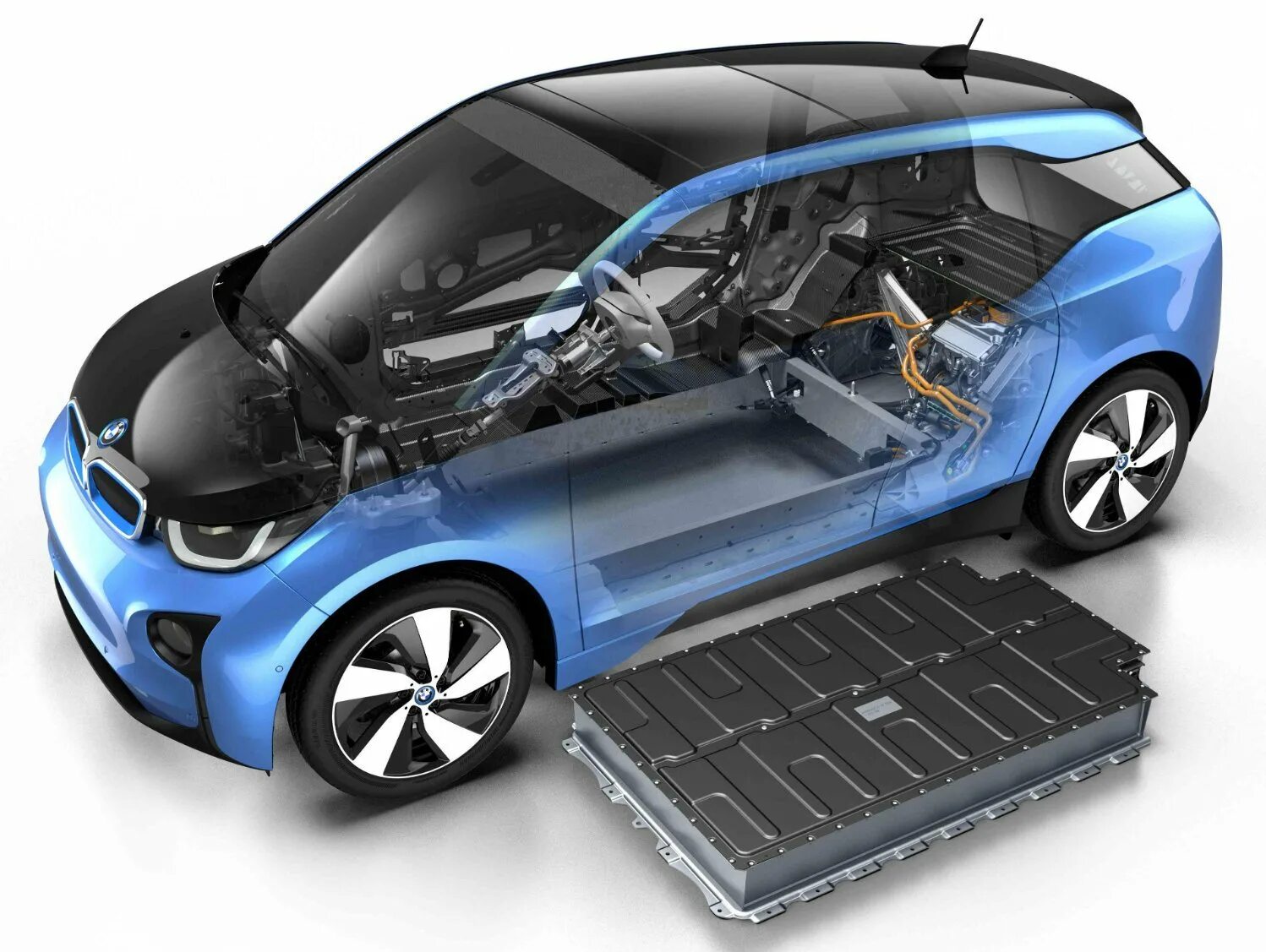 Автомобиль с двумя аккумуляторами. Электро BMW i3. Электроавтомобиль BMW i3. BMW i3 монокок. BMW i3 2017.