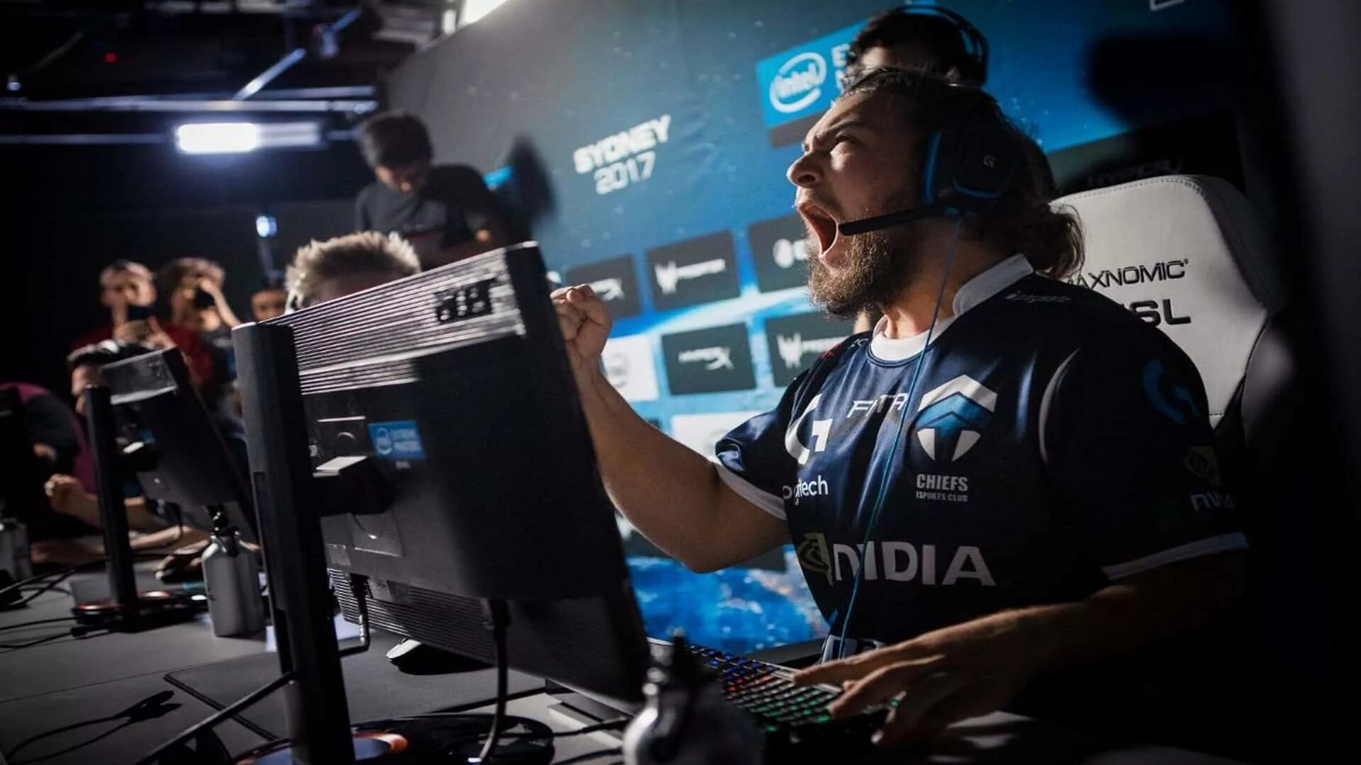 Zero e sport gaming. Киберспорт. арабский киберспорт. esports игры.
