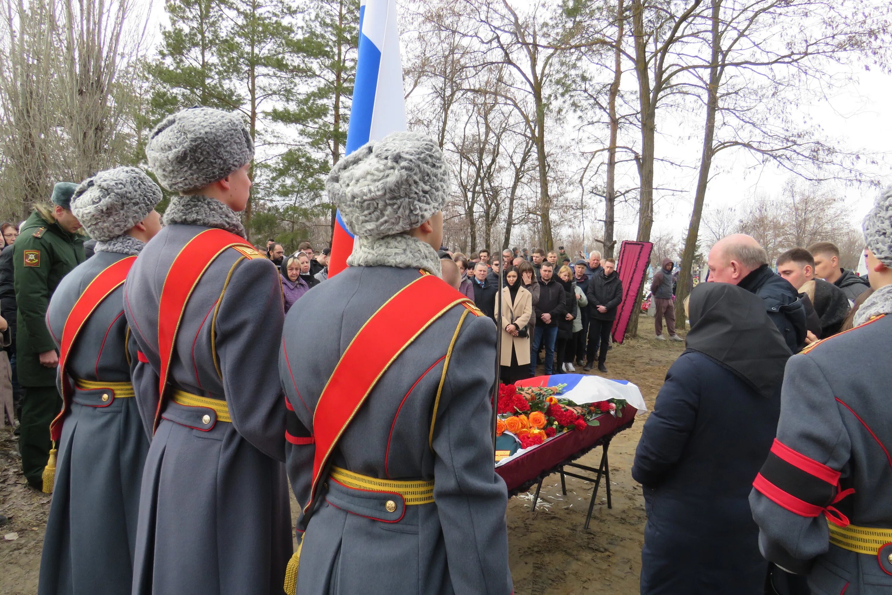 Последний день в урюпинске. Прощание с солдатами погибшими на Украине Тверская область.