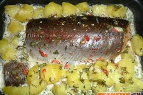 Форель с картофелем в духовке