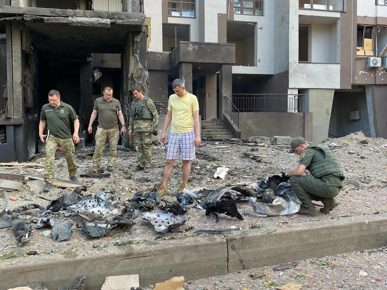 Взрывы в киеве сегодня последние. Разрушенный Донбасс.