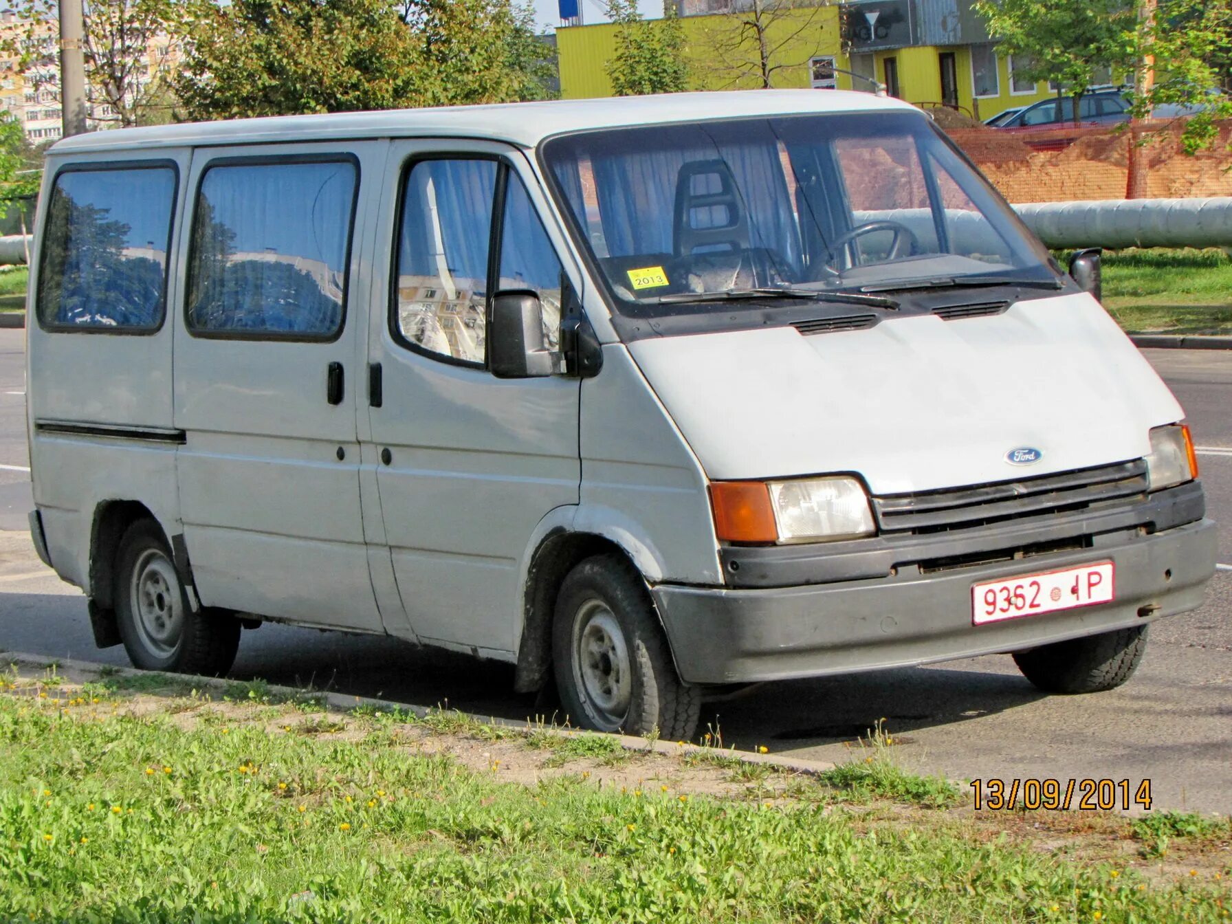 Форд транзит 2 поколения. Ford transit 5. Форд транзит старый. Ford transit 1994. Форд транзит старый.