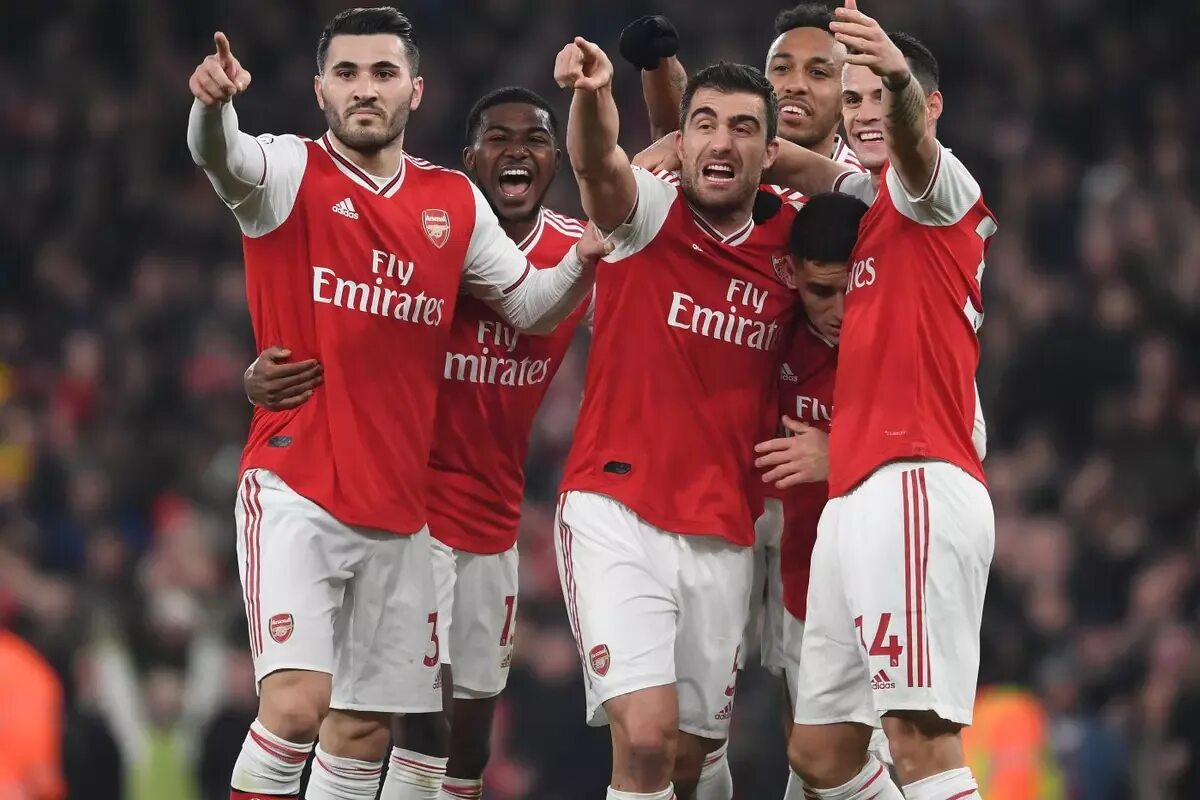 L arsenal. Арсенал (футбольный клуб, лондон). футбольный клуб арсенал англия. арсенал футбольный клуб лондон состав. arsenal fc arteta.