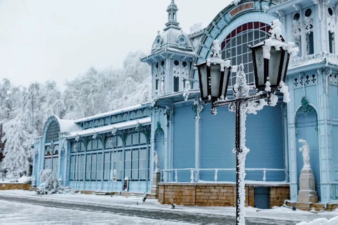 Нова железноводск. Железноводск 2023. Парк Железноводск зима. Курортный парк Железноводск зимой. Парк Железноводск новый.