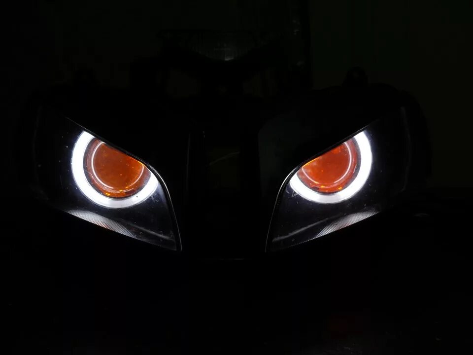 Devil eyes re hab. Devil Eyes zodivk. Supra Devil Eyes. Фары Devil зеленые.