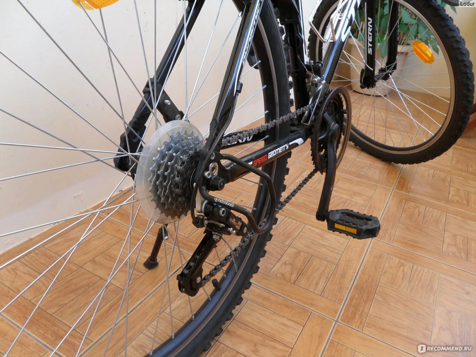 Dynamic 1.18 2. Велосипед Стерн 2014 обод заднего колеса.