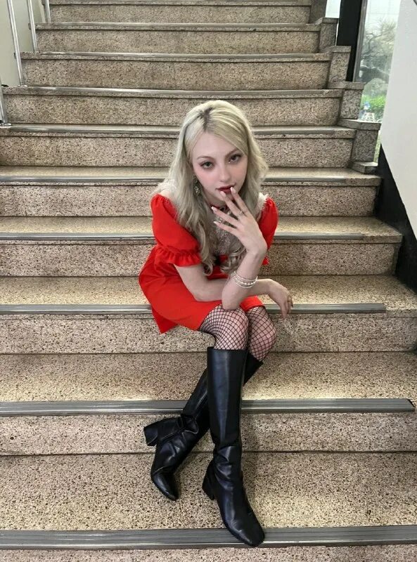 Xin kpop нова. Xin kpop. X:in kpop участницы. Xin nova. Xin kpop группа нова.