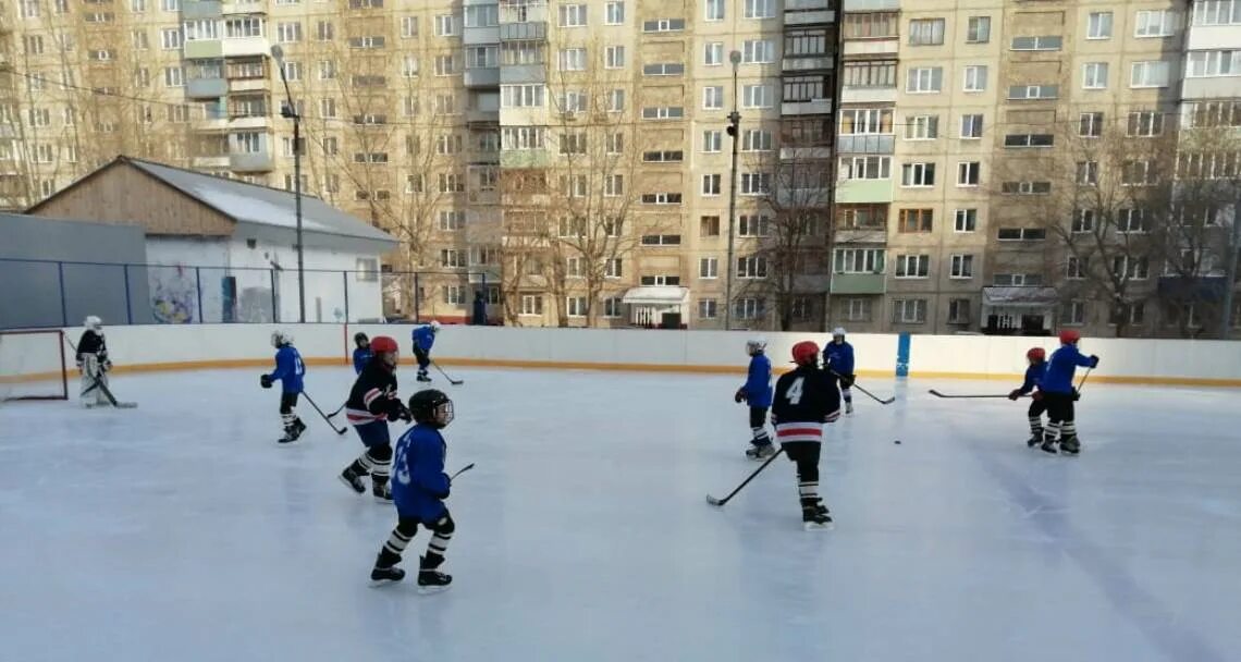 Барнаул на 2 дня. Хоккей барнаул. хоккей с мячом 2011 год барнаул. академия хоккея в барнауле. первенство россии по хоккею среди юношей 2009 года рождения.