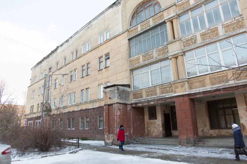 Подвал ильича последнее. Подвал ильича. советский город дом подъезд. нижний тагил улицы. ильича 35 нижний тагил.