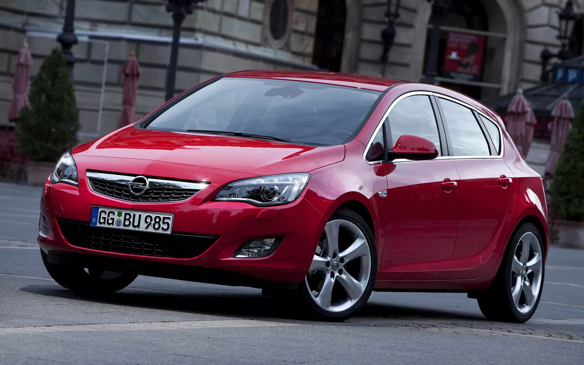 Opel Astra j 2009. Opel Astra j (2009—2012). Opel Astra Hatchback. Опель какие модели