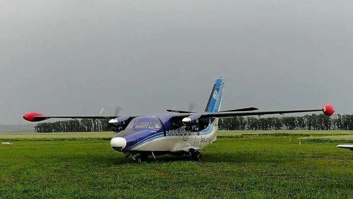 аэродром мячково взлетное поле. авиакомпания сила стрежевой аэропорт. аэропорт белокуриха алтайский край. аэропорт германа титова барнаул. белокуриха алтай аэропорт.