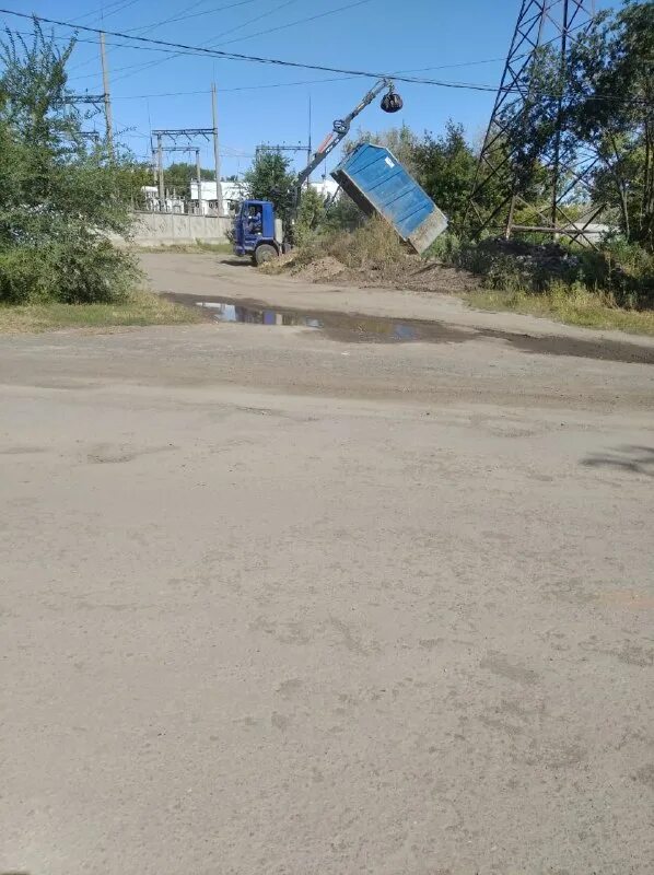 Луганск ул. Луганск улица королева. Демехина 27 луганск. Луганская 23. Квартал димитрова 35а луганск.
