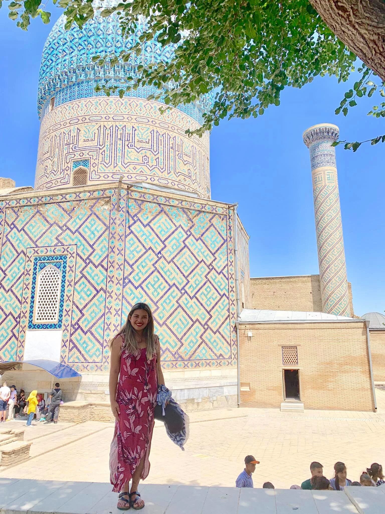 Pagoda samarkand. Самарканд погода сегодня сейчас. Хаммом самарканд. Площадь регистан в самарканде. Регистан самарканд турист.