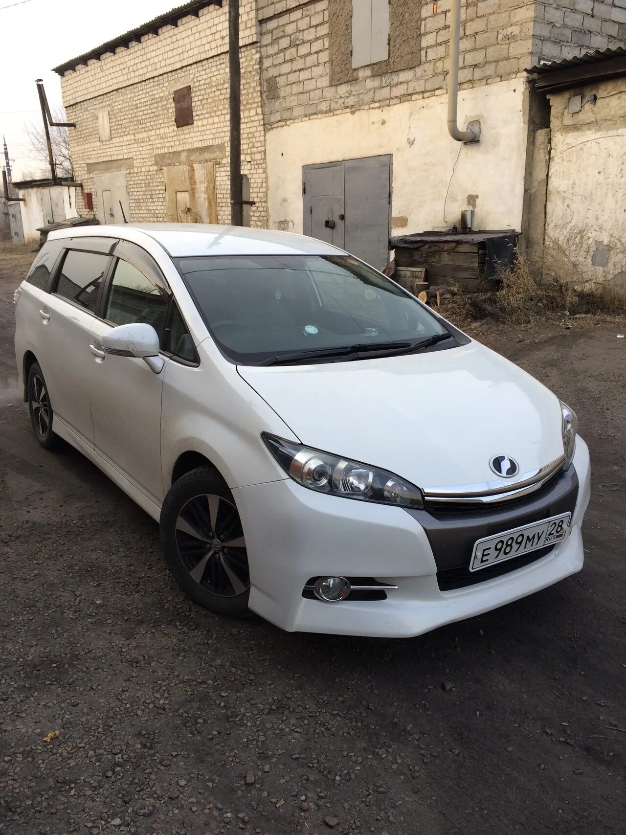 Виш 2012. Тойота виш 2012. toyota wish 2012. toyota wish 2012 год. toyota wish 2015 белый.