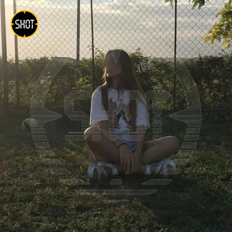 14 летняя зумерша хвастается тройничком. Пропавшая девушка. 14 летняя зумерша хвастается тройничком. 15 летние девочки. 23 летняя девушка.