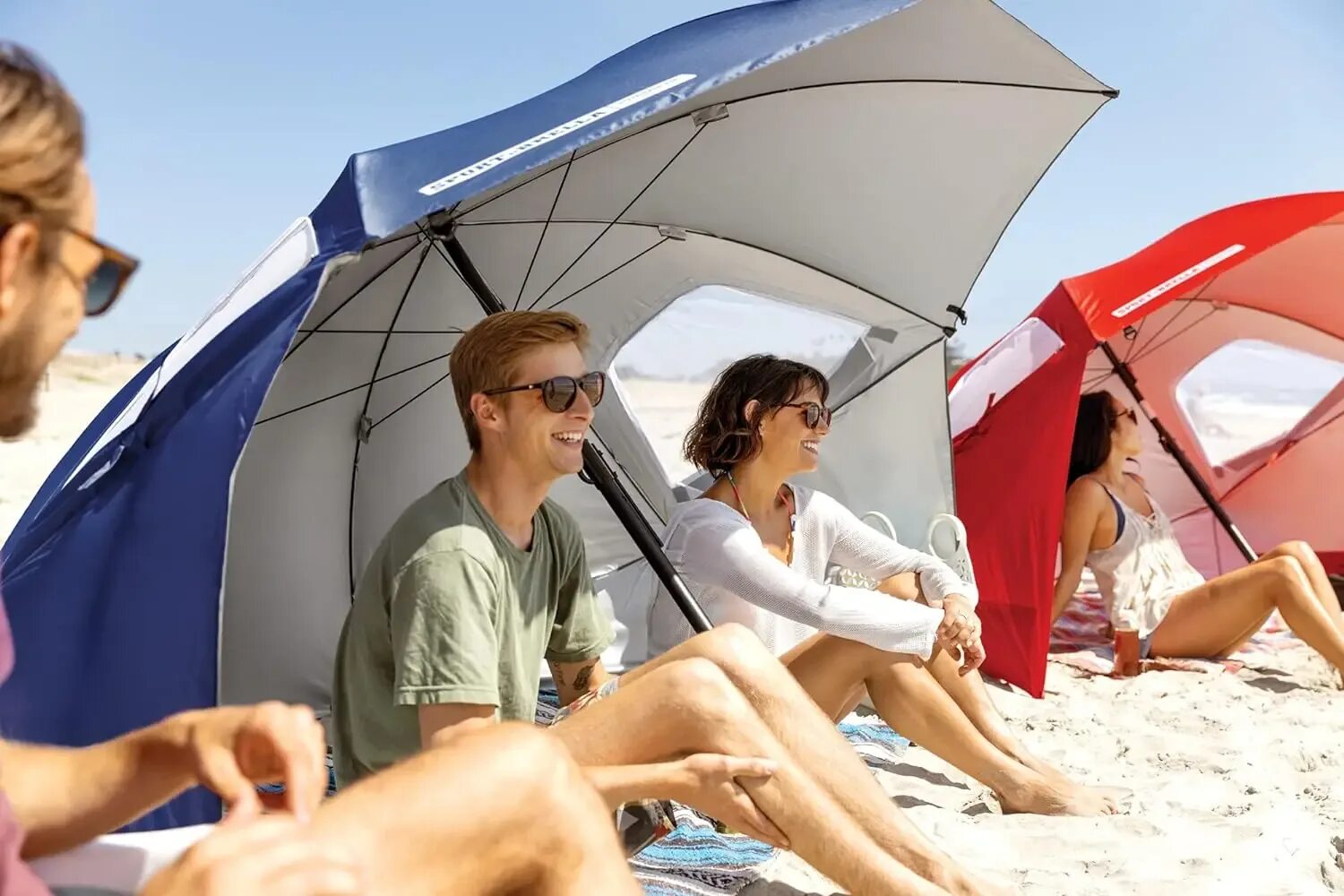 Купить пляжный зонт от солнца. Зонт Sport-Brella. Зонт от солнца пляжный. Зонт от солнца пляжный большой. Фотосессия с зонтом от солнца.