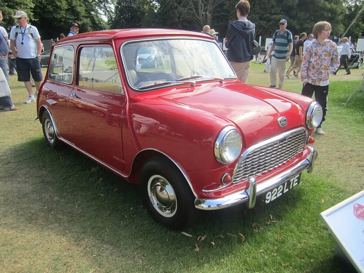 Английский машины купить. Austin Mini 1959. Mini Cooper 1959. Мини Купер 1959. Austin 7 Mini.