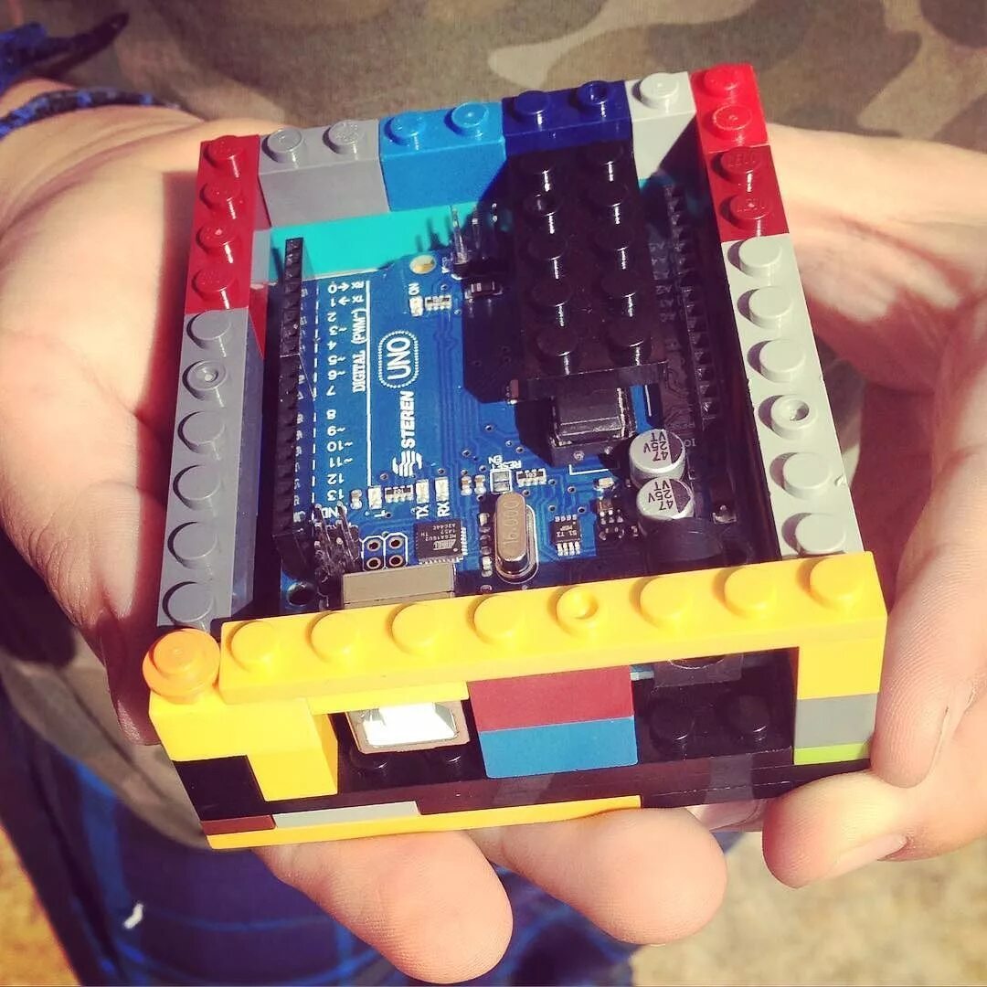 Arduino case. Переходник LEGO Arduino. Лего ардуино. Arduino LEGO Shield. Arduino LEGO детали.