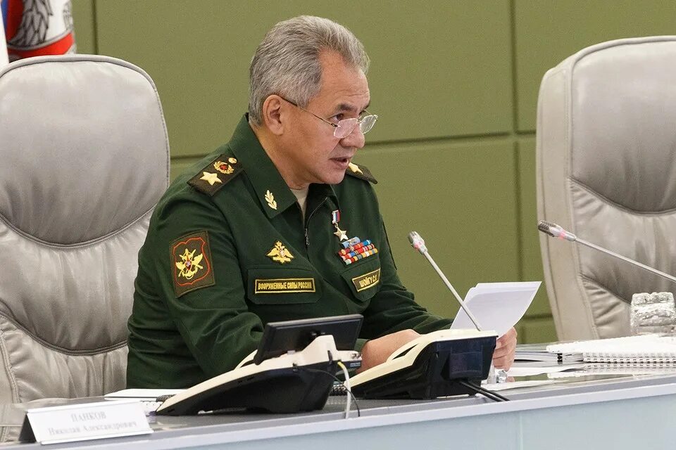 Шойгу нато. Шойгу министр обороны. Министр обороны России 2021.