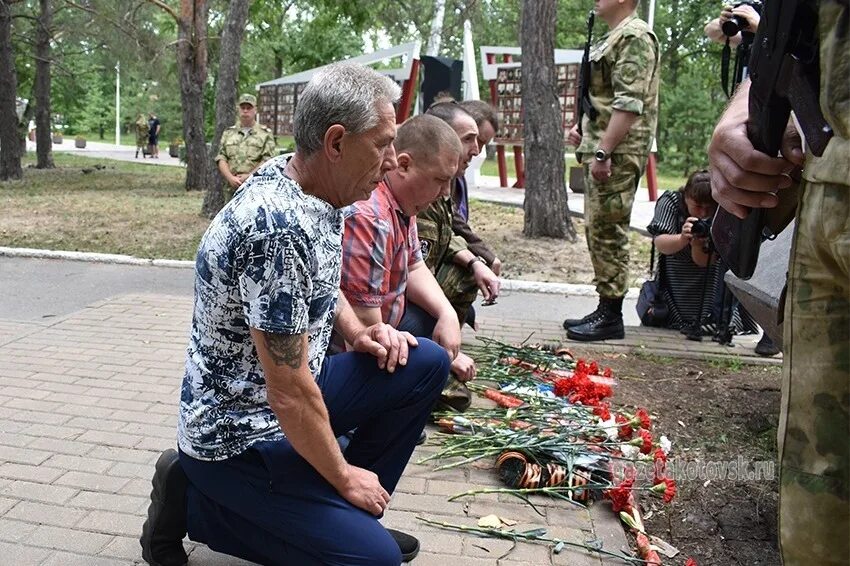 День ветеранов боевых действий парк афганцев. Воины интернационалисты Волгодонска. 1 Июля парк афганцев. Полотняный завод день ветеранов боевых действий. Челябинская область ветераны боевых действий