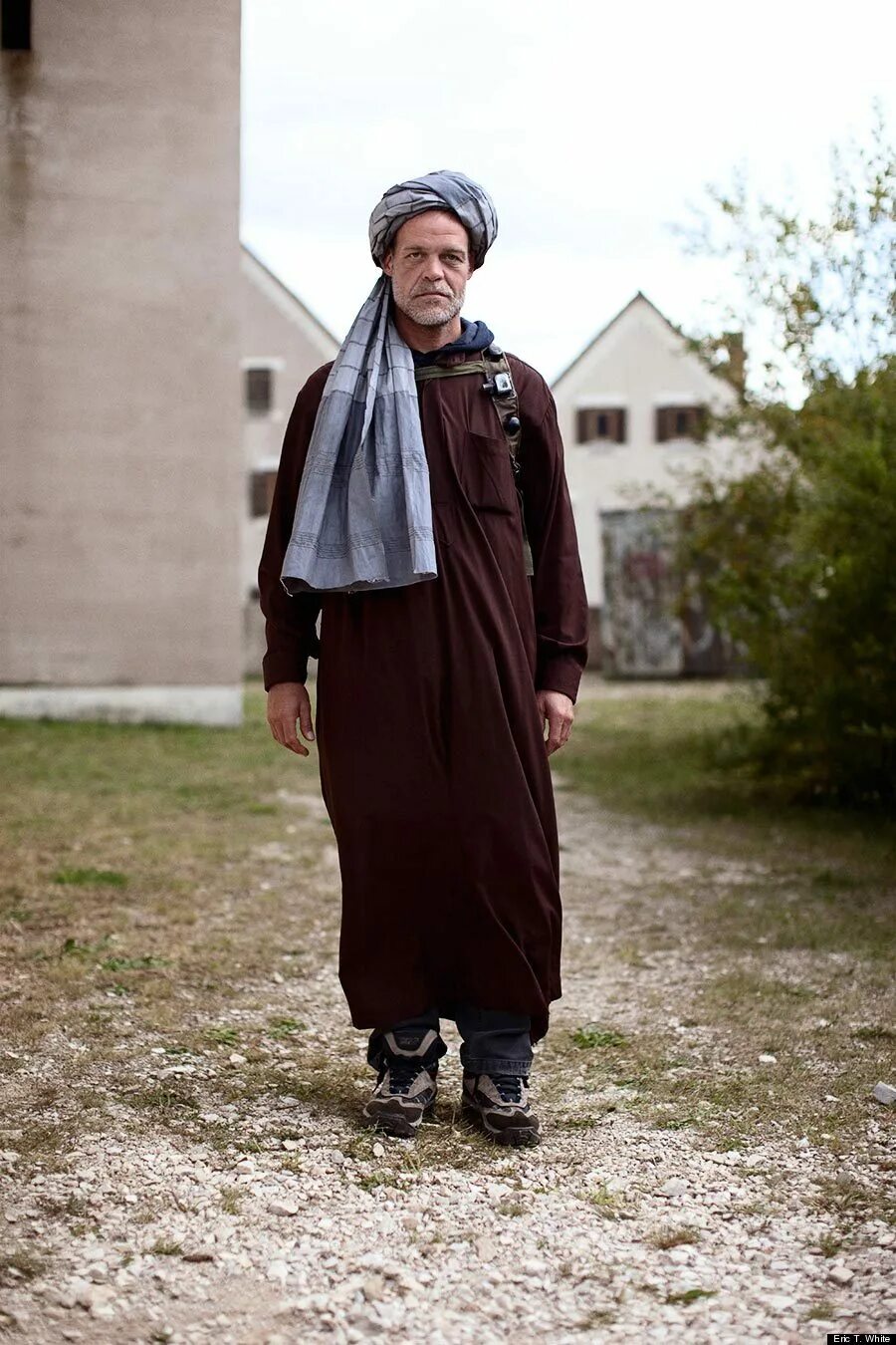 Пуштуны национальный костюм. Пуштуны Афганистана одежда. Национальная одежда Афганистана. Национальная одежда Пуштунов.