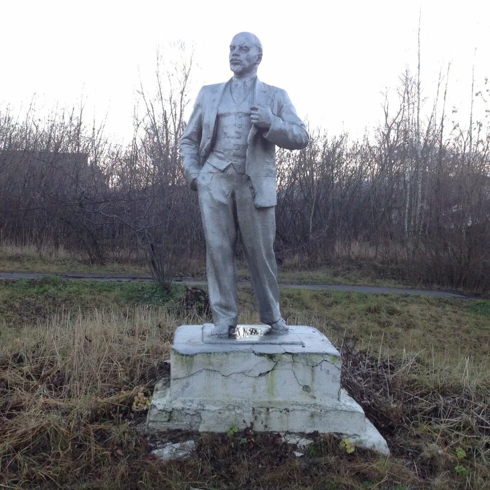 Бор нижегородская область поселок октябрьский. Бор Нижегородская область памятник Ленина в парке. Октябрьский Борский район. Посёлок Октябрьский Борский район. Поселок Октябрьский Борского района Нижегородской области.